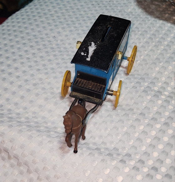 MONTGOMERY WARD EUC VINTAGE HORSE & WAGON DIE CAST BANK - Picture 2 of 6